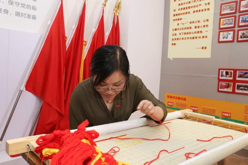 看谁还敢惹中国？南海这局赢得太漂亮了，菲律宾主动中方“和谈”